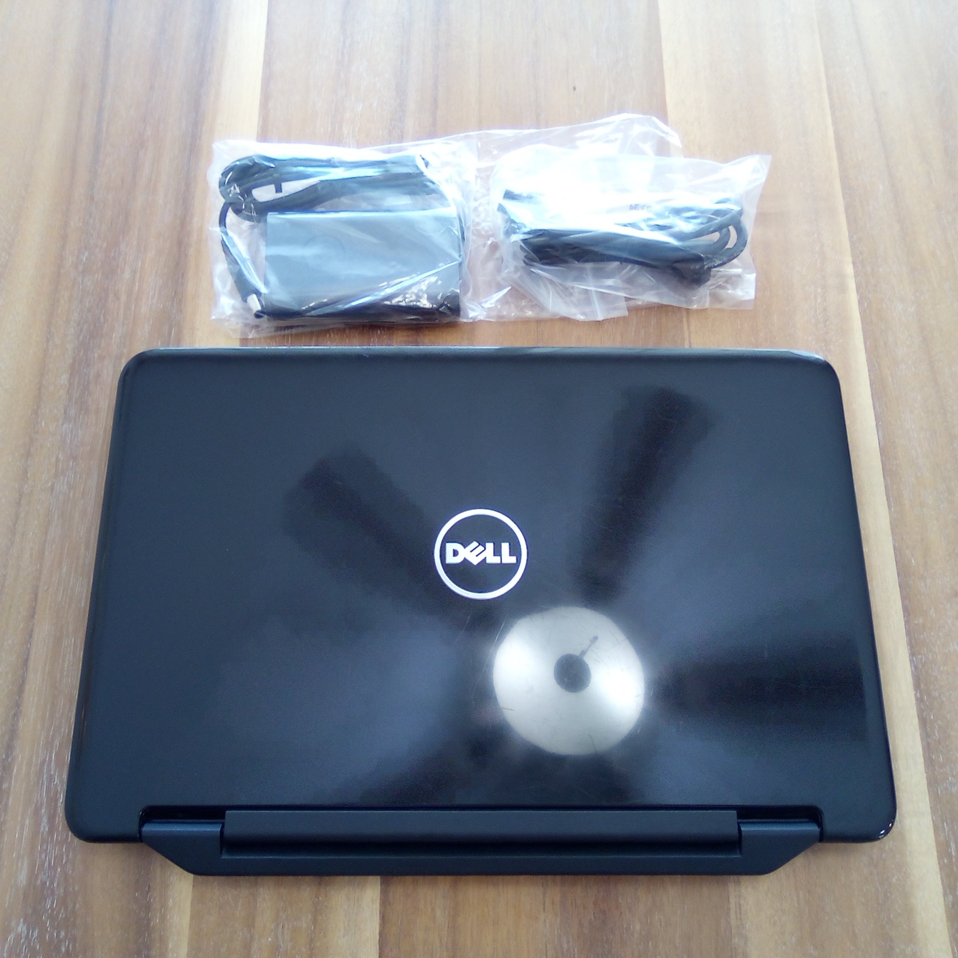 Dell Inspiron 3520 8MP9V A01