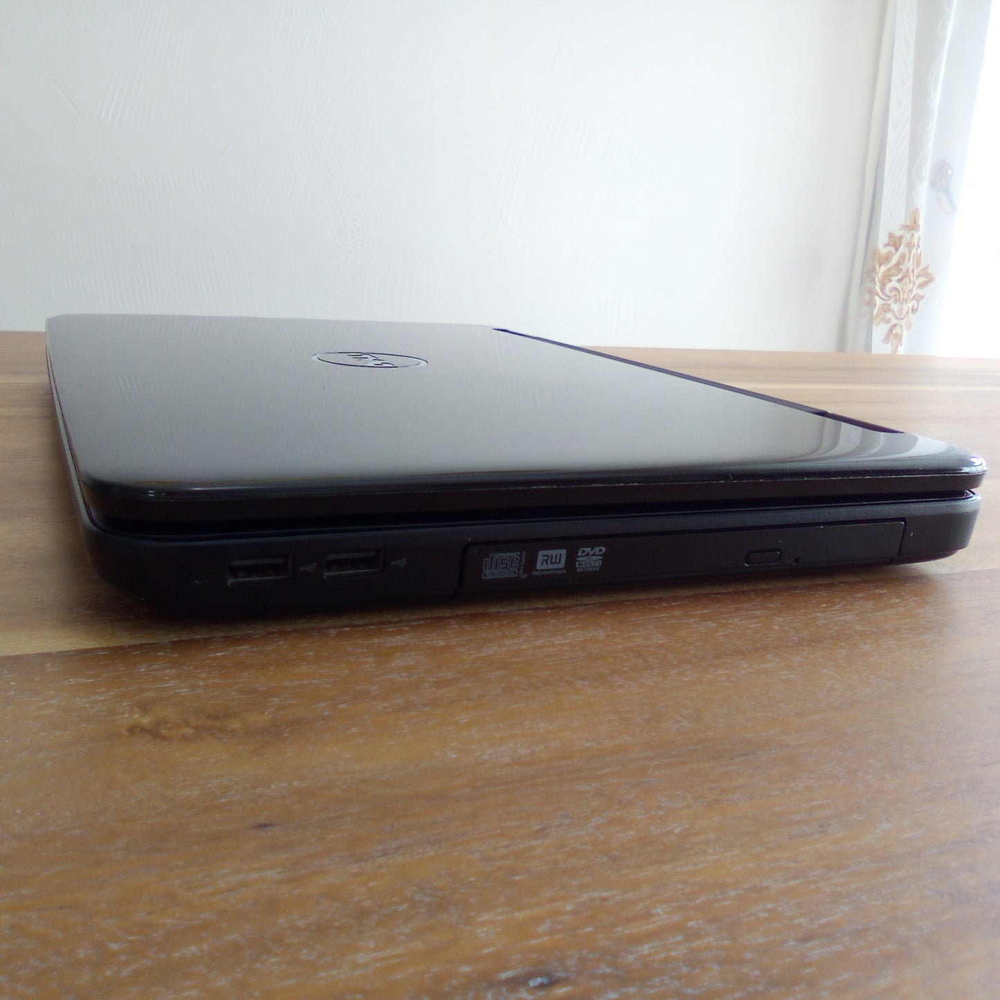 Dell Inspiron 3520 8MP9V A01